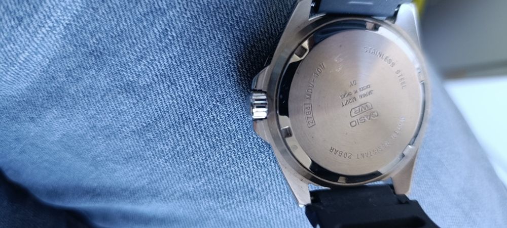 Relógios BOSS, Casio e Tommy Hilfiger — Bom Estado