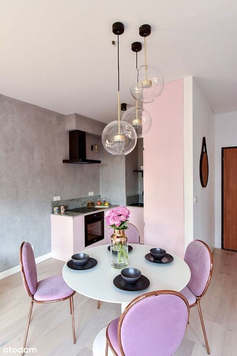 PRZESTRONNA KAWALERKA, Zdziechowskiego, Warszawa