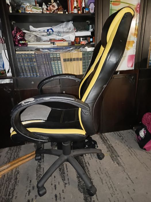 Компьютерное кресло