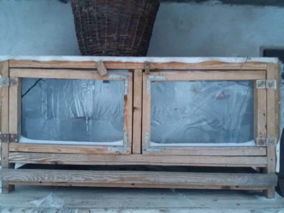 Бруддер ддя відігріву курчат