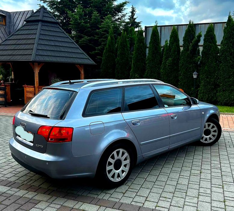 Audi a4b7 2.0 140km
