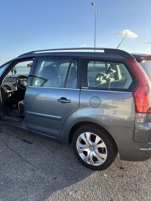 Citroën C4 Grand Picasso 1.6 HDi Exclusive – 7 Lugares | Nacional