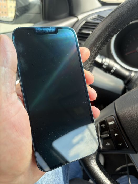 Продам свій айфон 13/128 стан на фото iphone 13/128