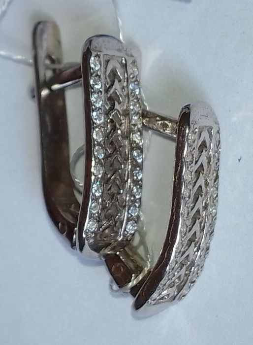 Сережки срібні Відродження, з фіанітами. Нові.