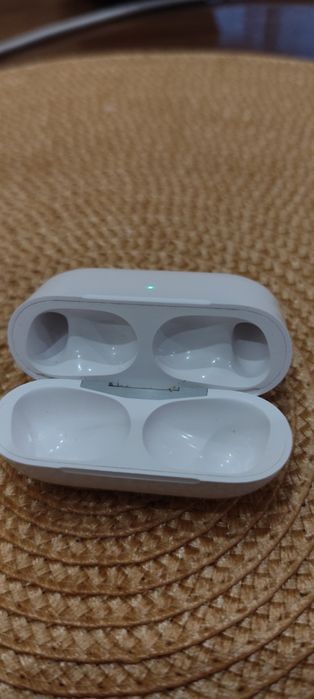Кейс airpods A2190