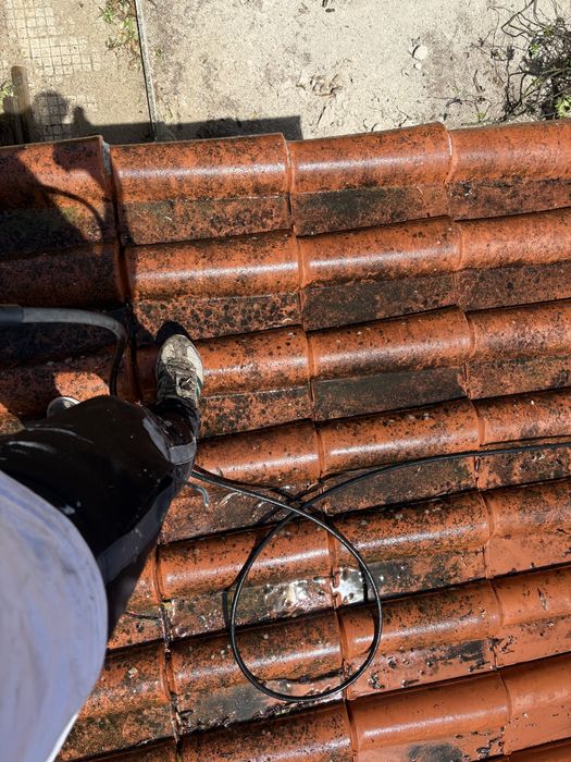 Limpeza, Lavagem e Impermeabilização de Telhados