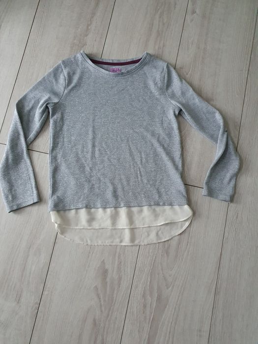 Elegancka bluzka ze srebną nitką  F&F 134