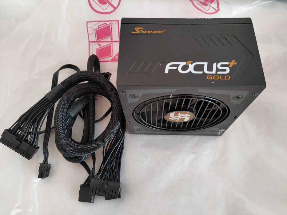 Блок питания 550W модульный Seasonic Focus Plus GOLD SSR-550FX