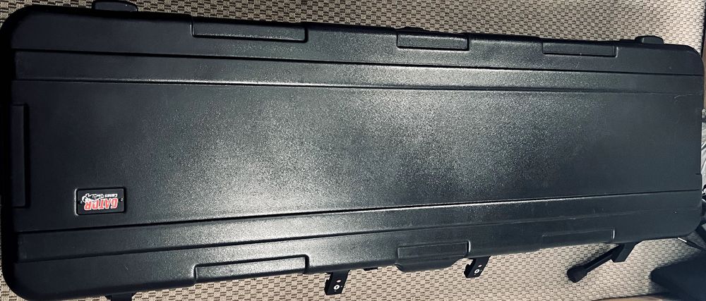 Gator GTSA-KEY88 ATA 88 Note Keyboard Case with Wheels