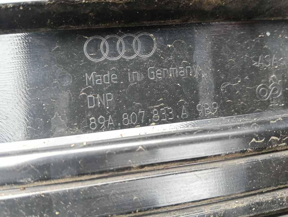 Kratka w zderzak Tył Tylny Audi Q4 E-Tron 89A,807,833A WYSYŁKA