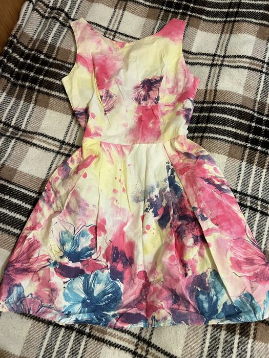 Сукня/плаття продам