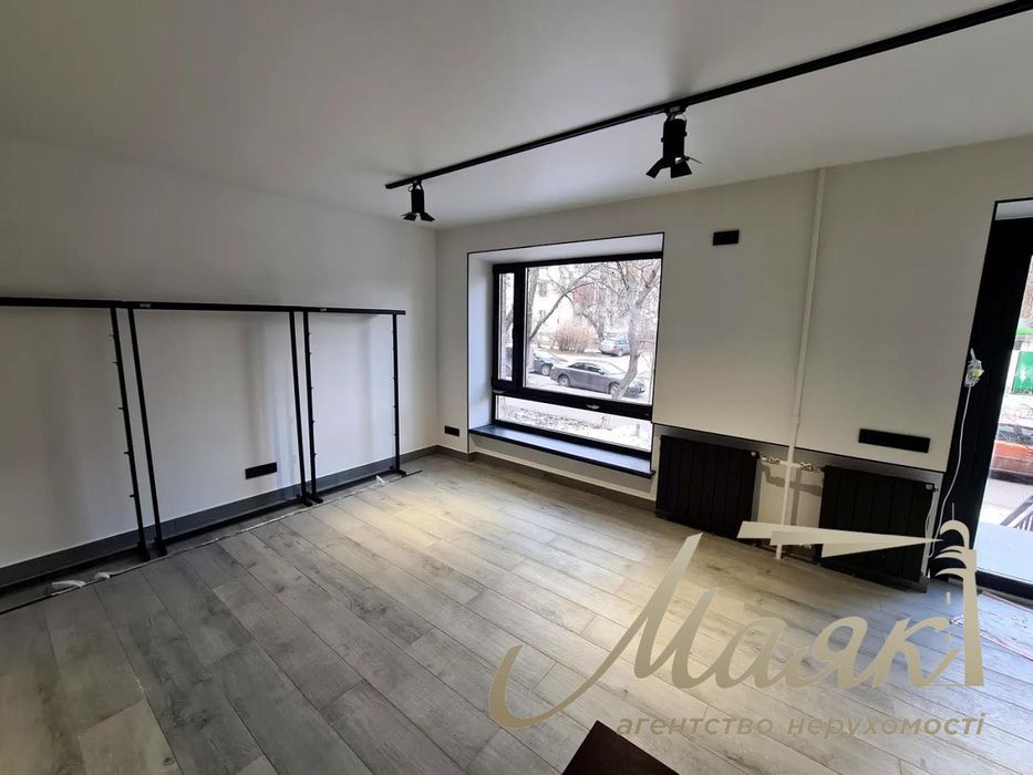 Оренда фасадного приміщення  31м2, вул.Іона Павла 22/21, Печерськ