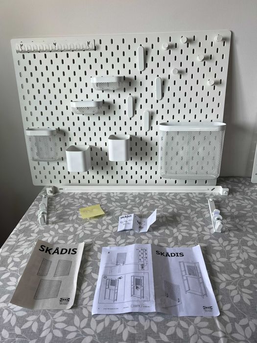 IKEA SKÅDIS – Painel perfurado com acessórios (branco)