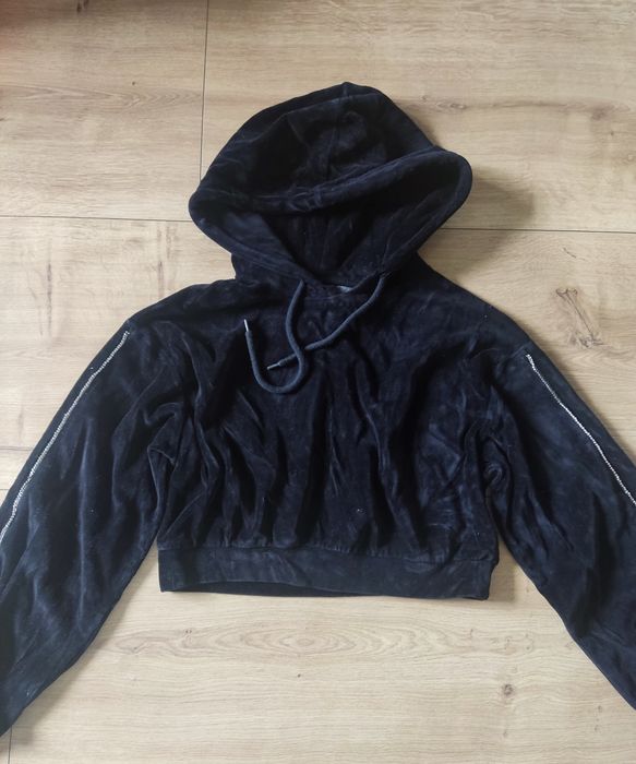 Bershka bluza aksamitna z kapturem sweter welurowy Crop