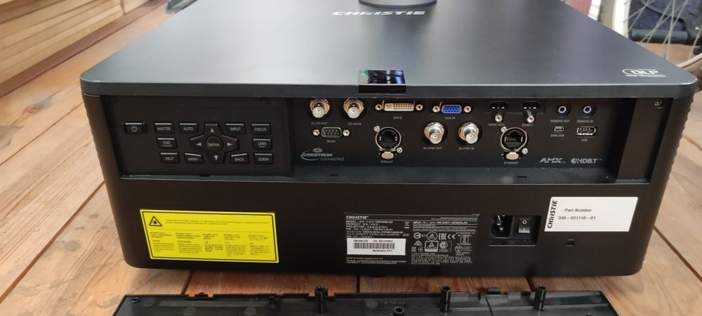 Projetor de vídeo Christie DWU 850-GSHD