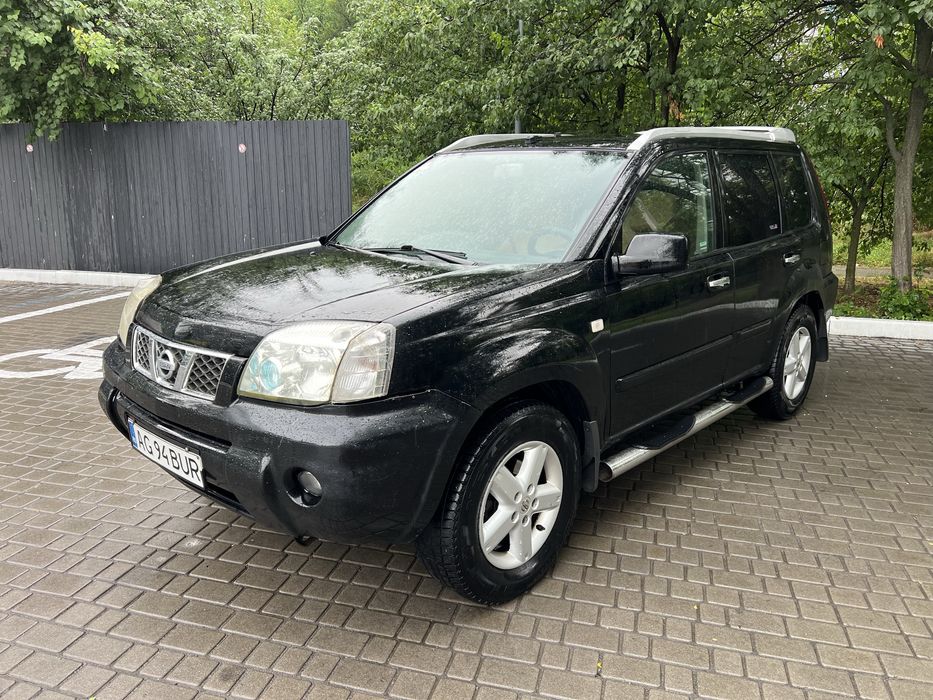 Продам Nissan X-Trail 2.2дизель в хорошем состоянии