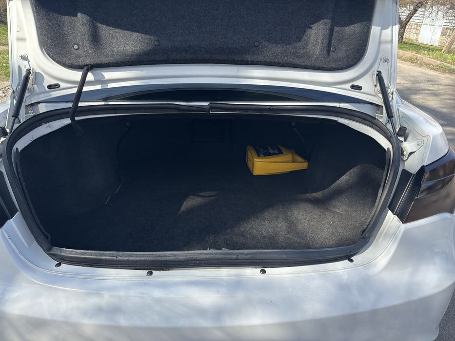 Chrysler 200 2012 год