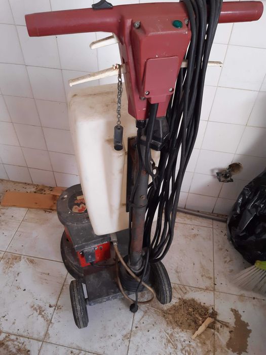 Maquinas limpeza urgente