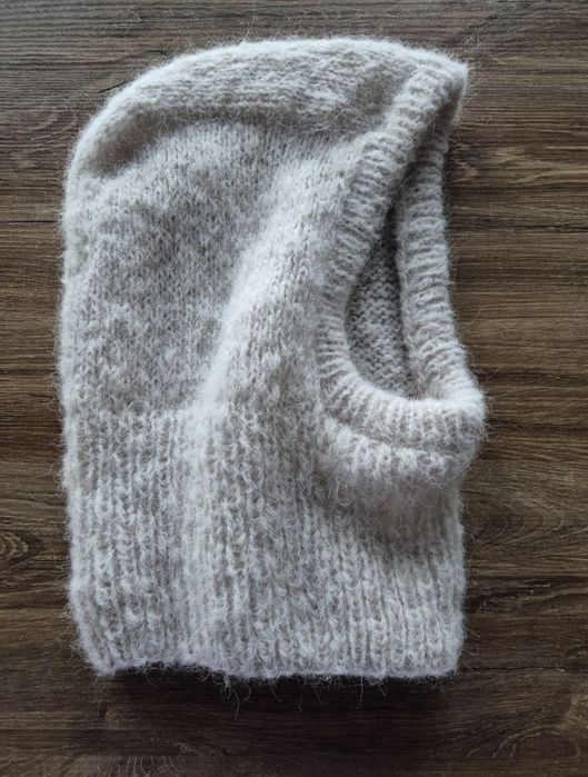 Beżowa kominiarka balaclava z alpaki i merino