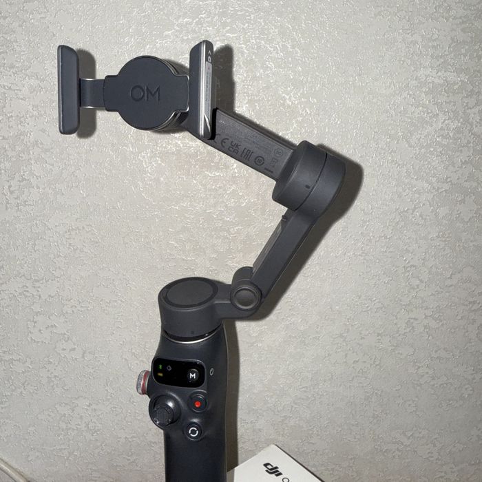 Стабилизатор для смартфонов DJI Osmo Mobile 7P