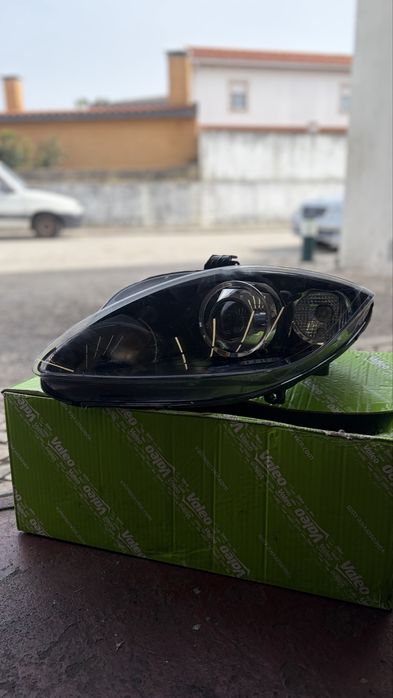 2x Otica Xenon Seat Leon 1P Valeo