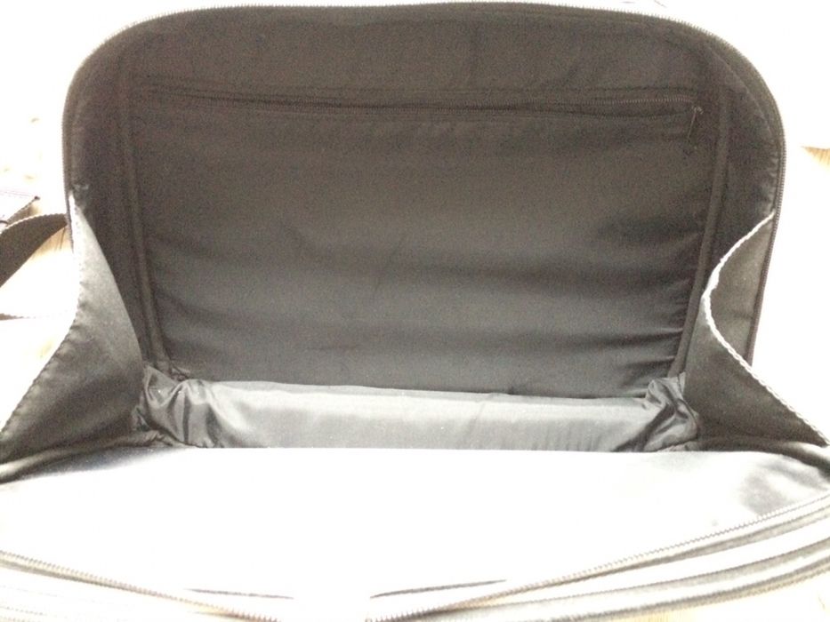 Офисная сумка для ноутбука отличного качества. Фирма Stratic