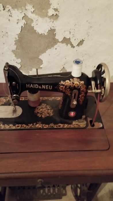 Máquina de costura antiga