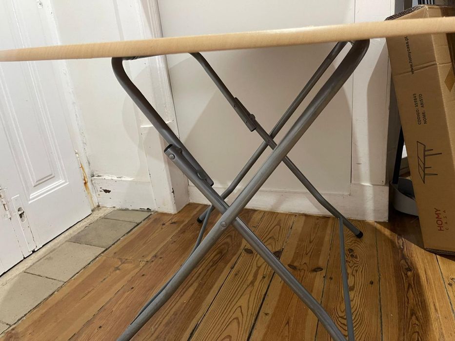 Mesa redonda de marfin