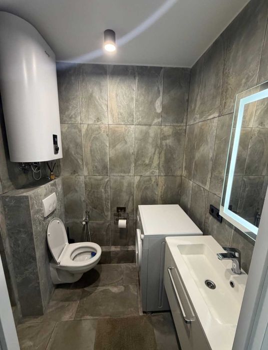 1-кімнатна квартира з ремонтом та меблями