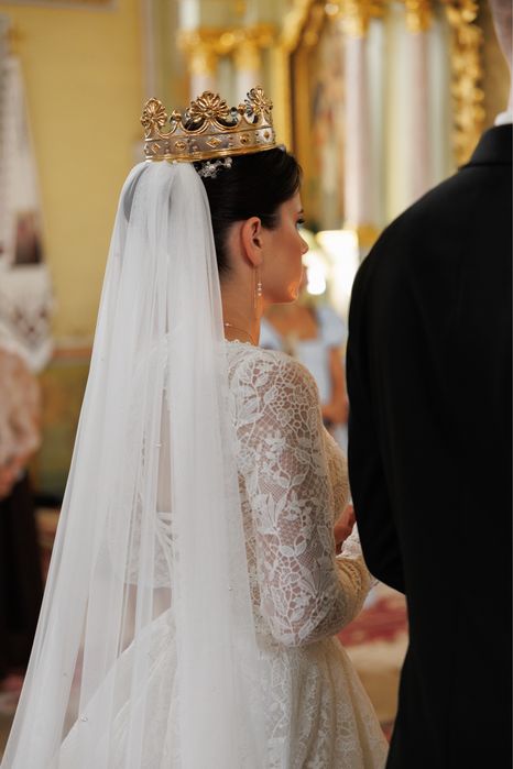 Весільна сукня мереживна