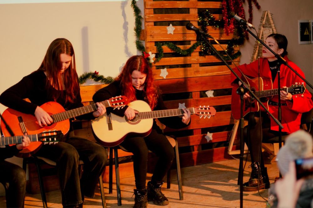 Уроки гітари онлайн