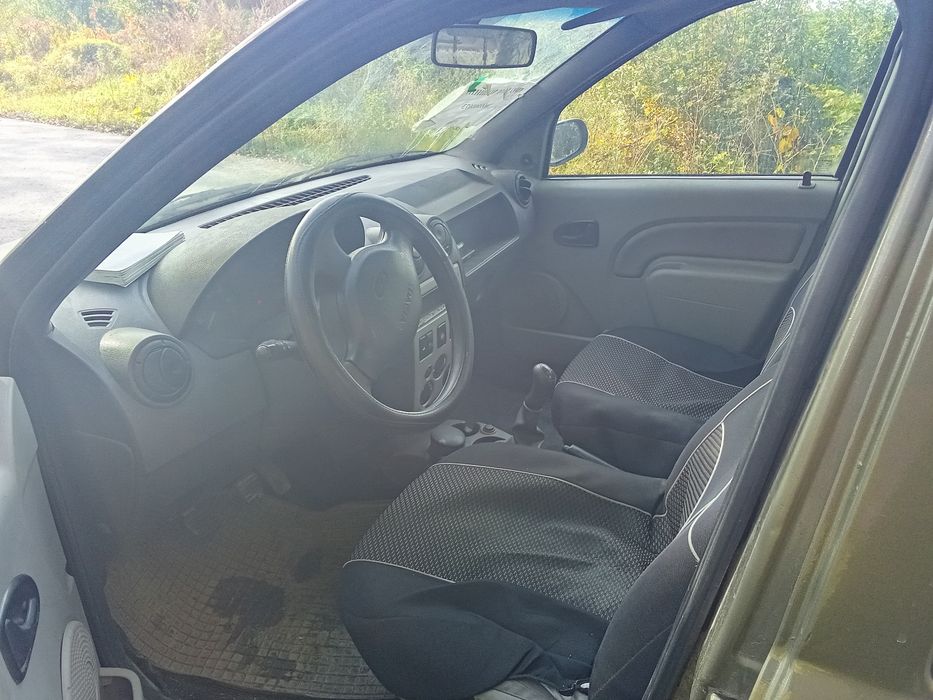 Продам авто Dacia Logan 2009 1.4 газ бензин