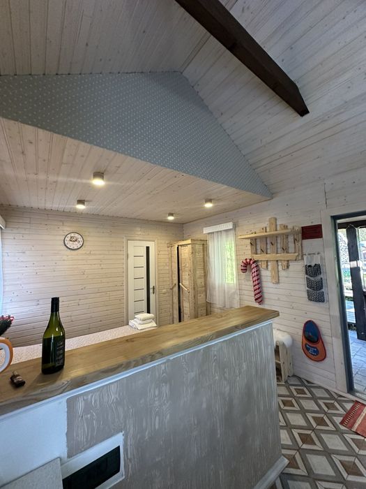 Котедж біля лісу