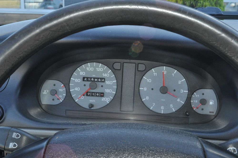 Volkswagen      Caddy  Pickup