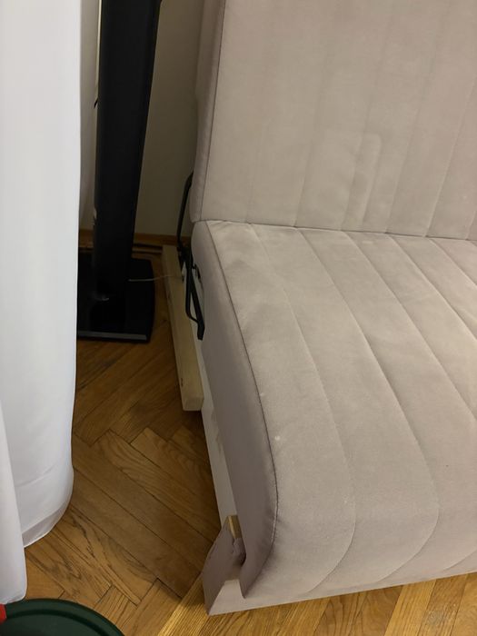 Sofa rozowa (niecałkowita)