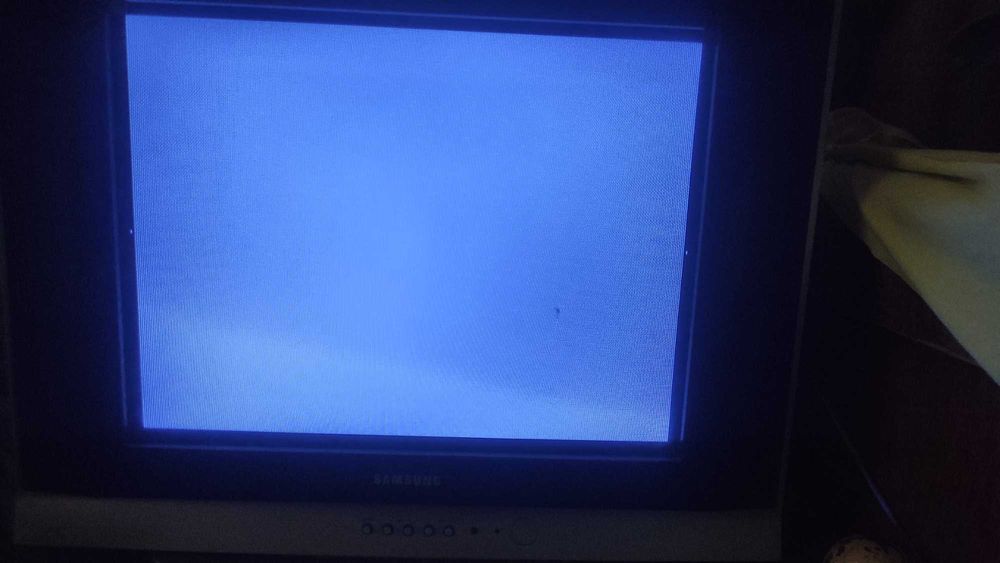Продам телевизор самсунг cs21z40zqq
