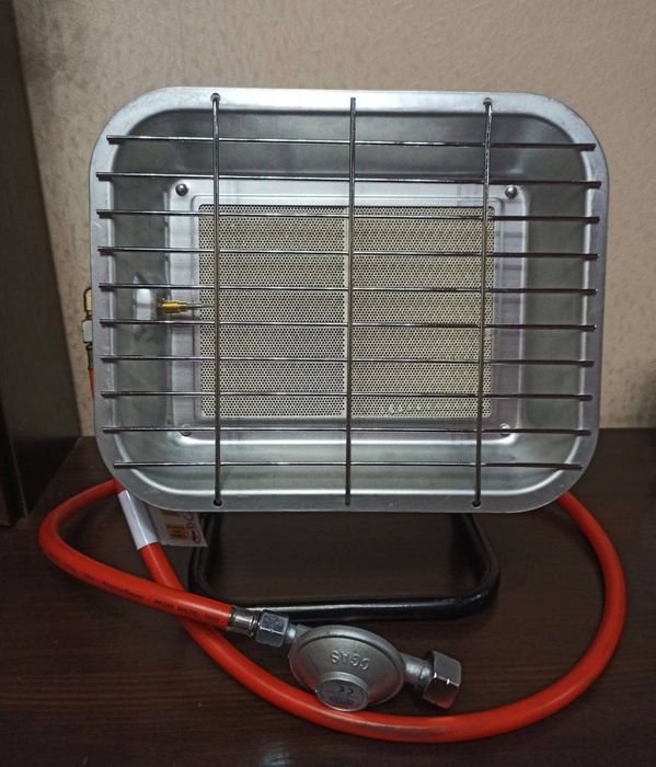 Газовый обогреватель 4.6квт с газ контролем