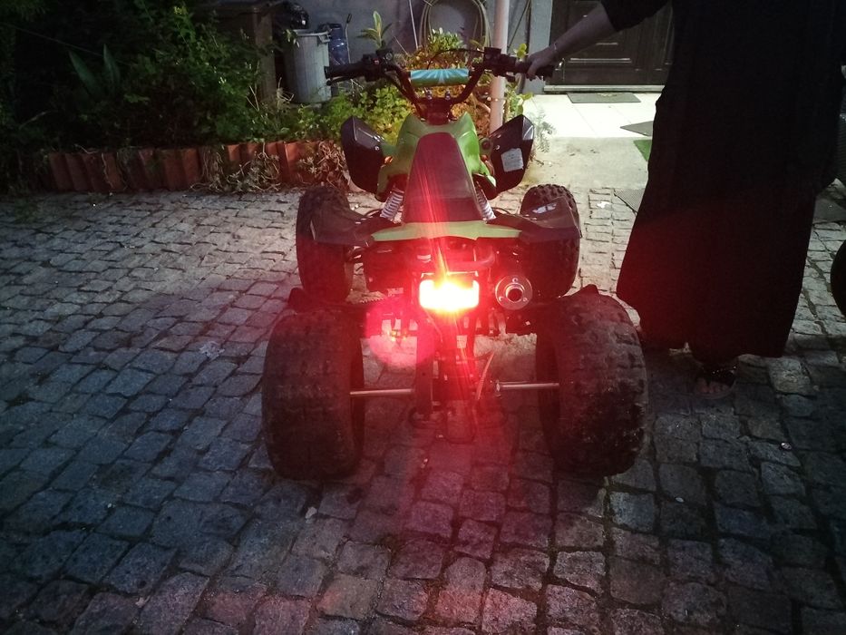 Moto4 de 110 CC para crianças até 16 anos