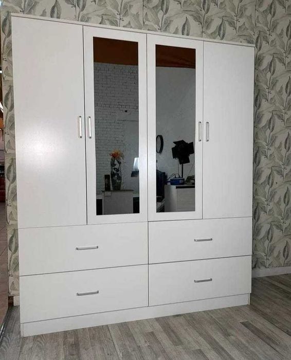 LIQUIDA%C3%87%C3%83O%21%21+Roupeiro+de+4+portas+e+4+gavetas+por+269%E2%82%AC64297899314307123