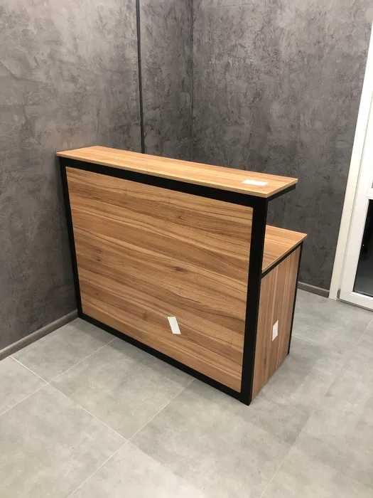 Офісні меблі в стилі Лофт. Столи, тумби, стелажі, шафи, столики.