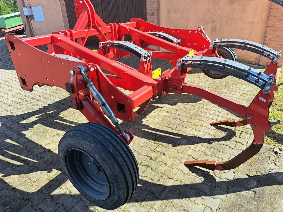 Głebosz  5 zębowy Jop 5,  pług dłutowy, spulchniacz