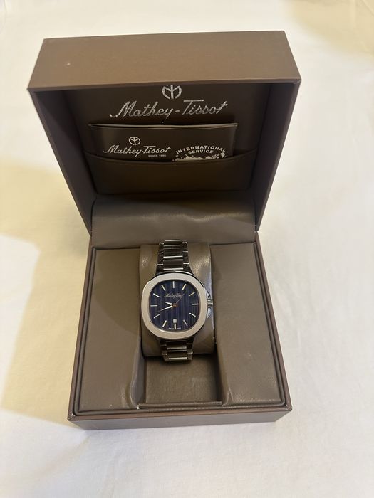 Годинник Mathey-Tissot