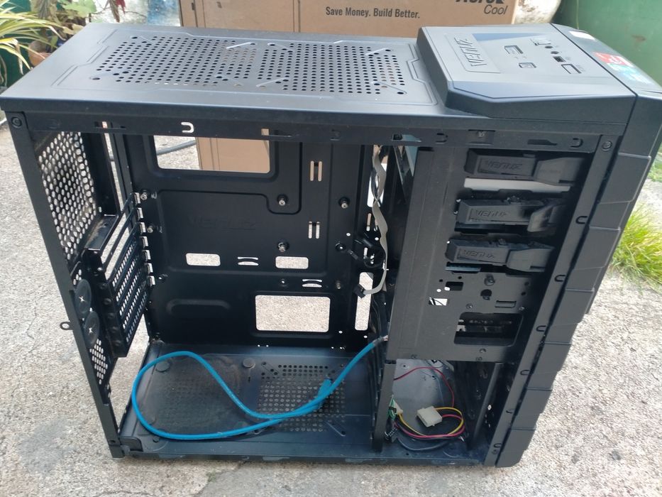 Caixa ATX Venus com leitor DVD