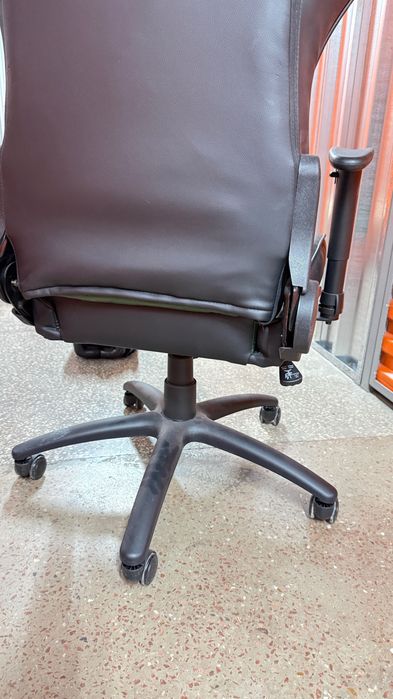 Крісло компʼютерне геймерське Cougar