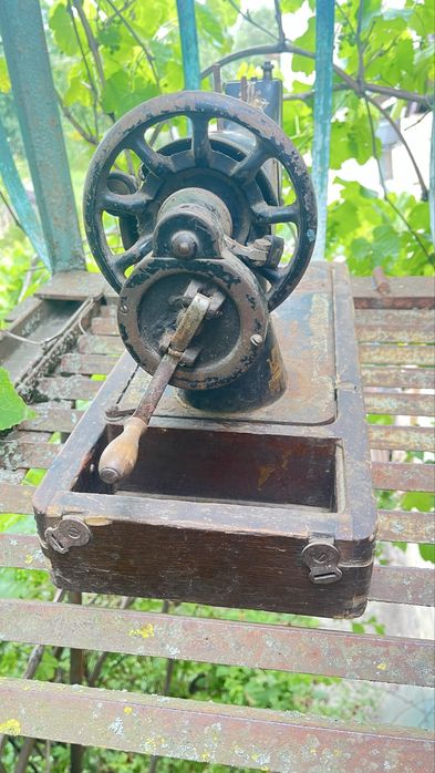 Швейна машинка раритет