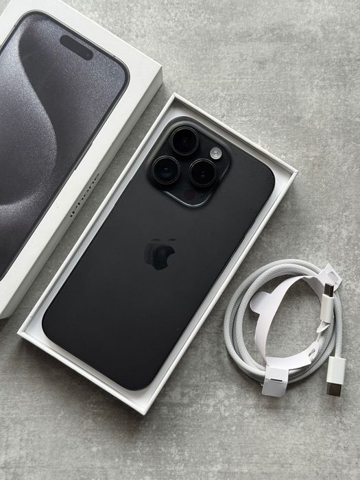 Apple iPhone 15 pro 256 GB Bateria 87%