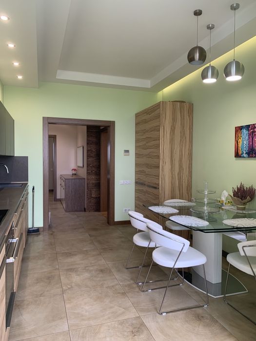 Оренда 4к квартири 128м2, Печерськ, метро Звіринецька, Либідська. Паркінг, резервне живлення