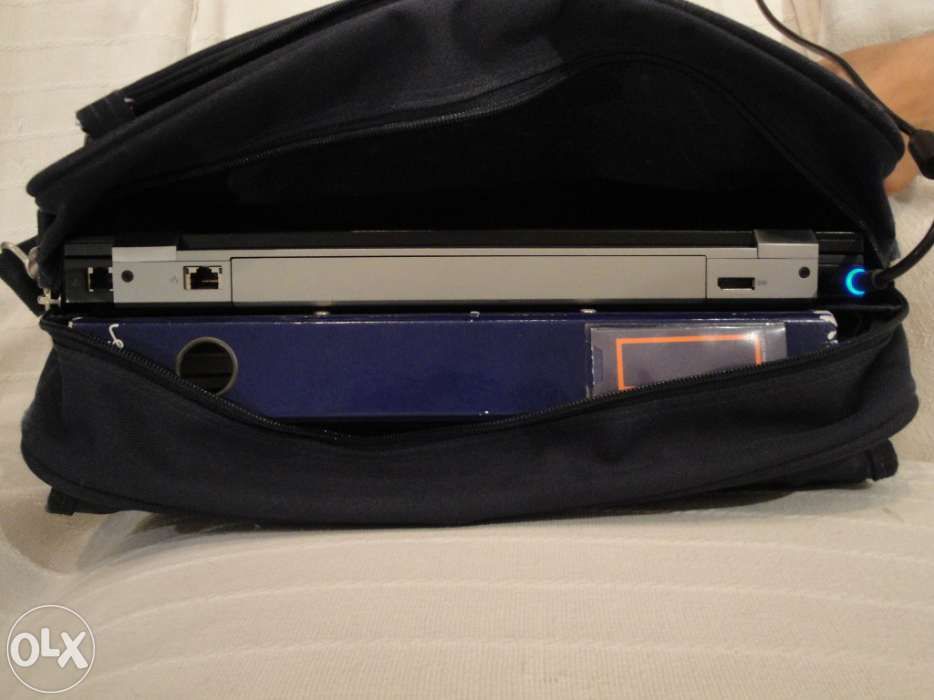 Mala executiva com capacidade para computador portátil