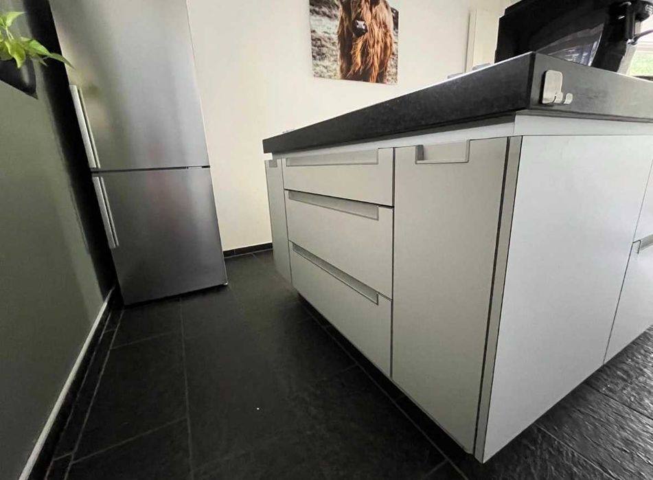 Kuchnia POGGENPOHL z wyspą | Granit | GAGGENAU | QUOOKER | Stan perfekcyjny model SEGMENTO