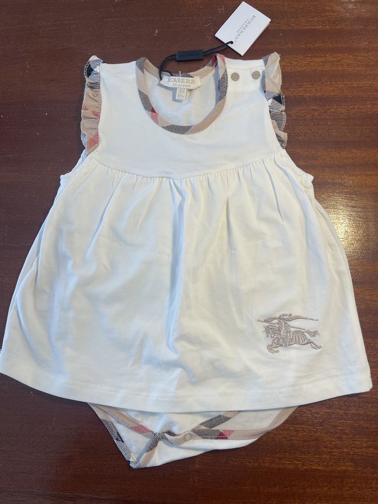 Etiqueta online burberry original